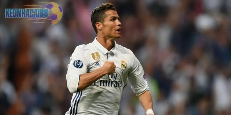 Không cầu thủ bóng đá nam nào ghi bàn cho ĐTQG nhiều hơn Cristiano Ronaldo