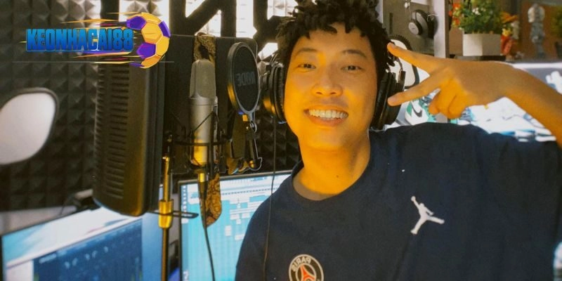 Tác giả website từng có thời gian là bình luận viên thể thao